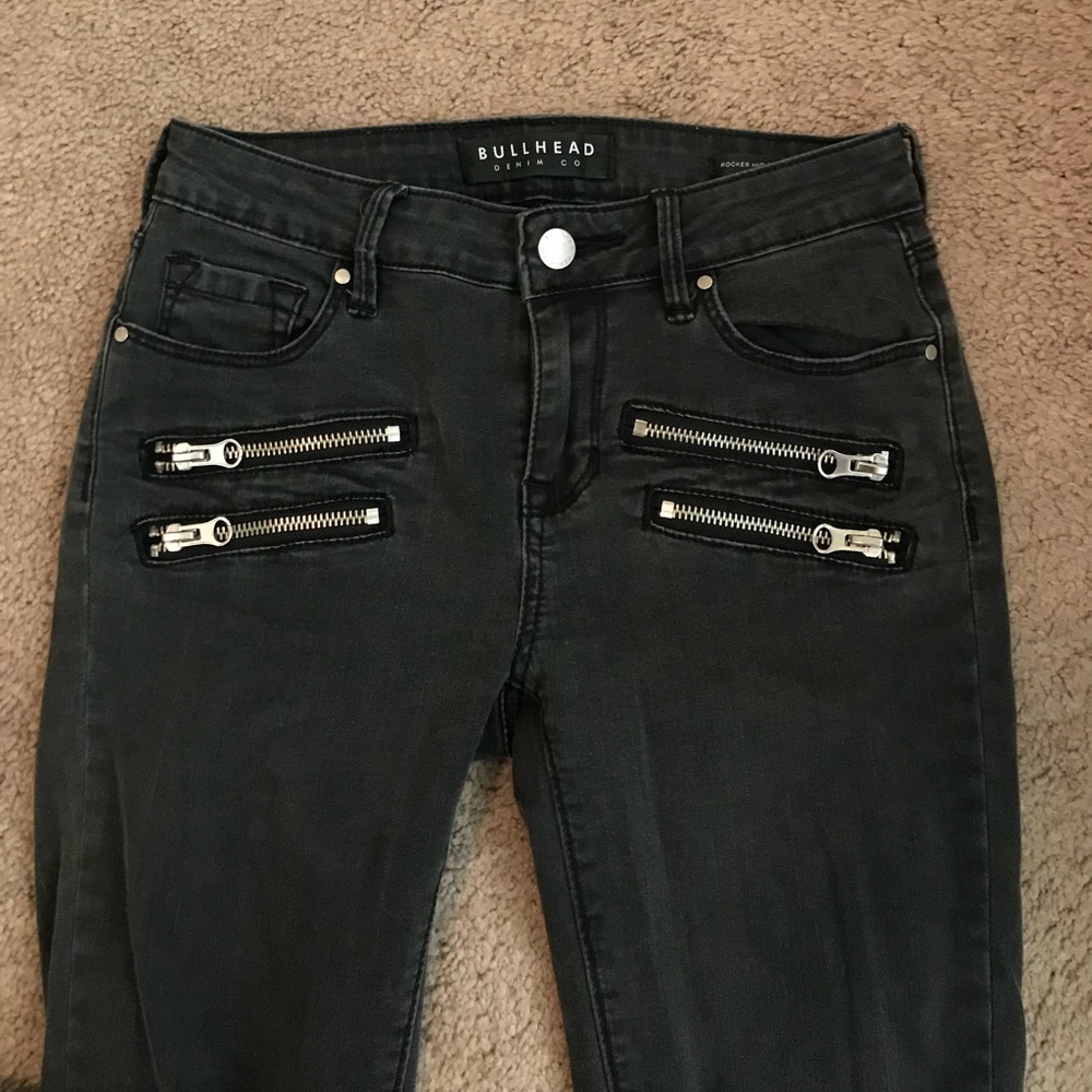 Black Zipper Jeans